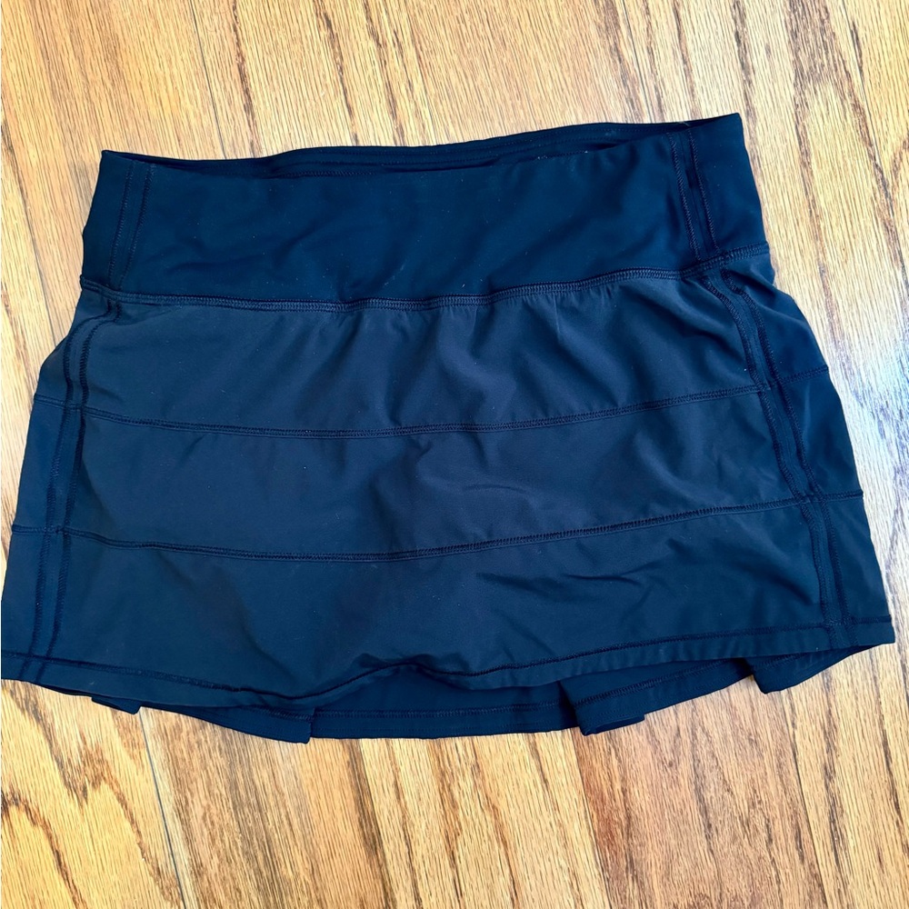 Lululemon pace rival mid-rise skirt